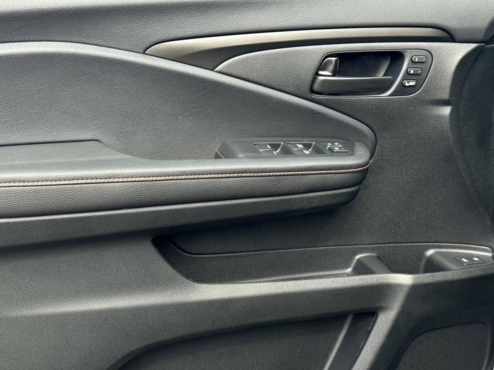 Certified 2024 Honda Passport TrailSport image 19