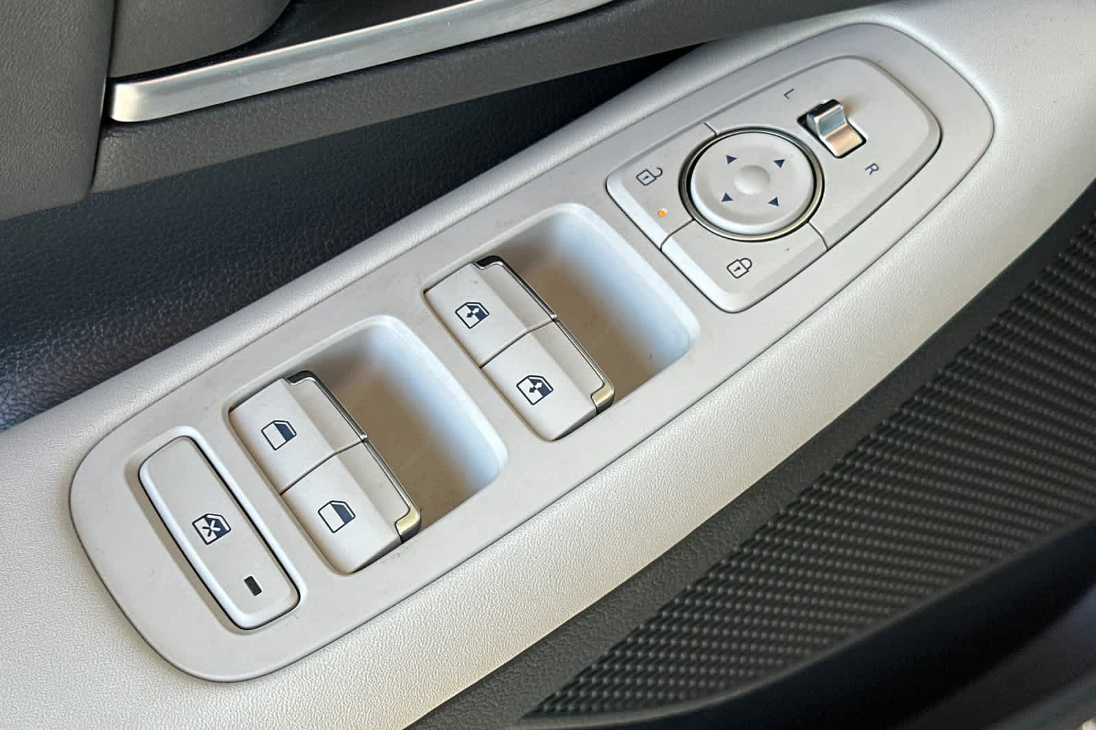 Used 2024 Hyundai Sonata SEL FWD image 13