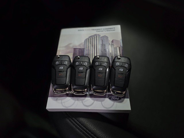 Used 2023 Ford Transit Connect XL image 34