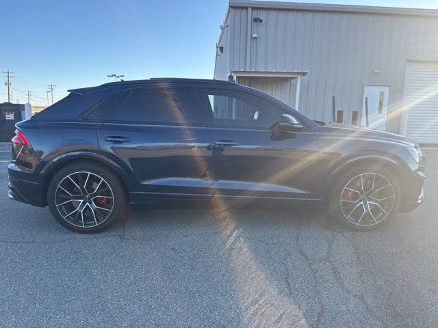 Used 2023 Audi SQ8 Prestige image 2