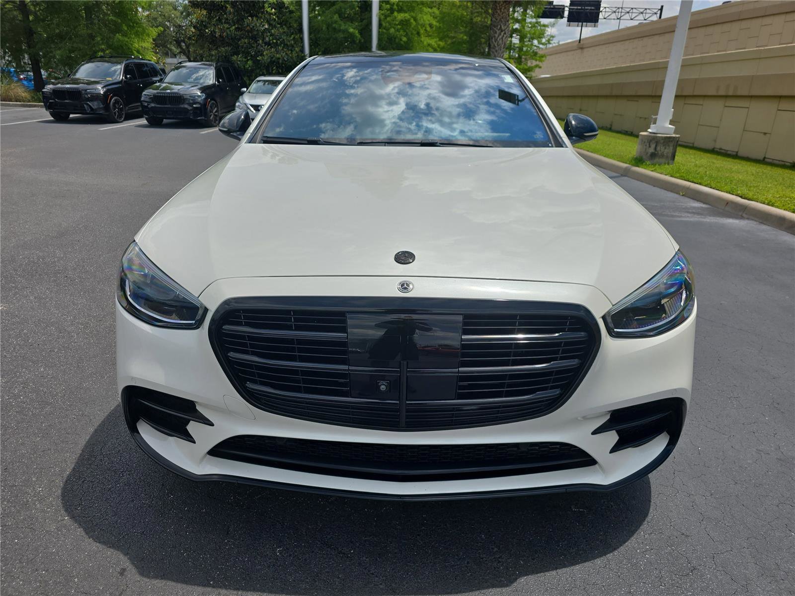 Used 2023 Mercedes-Benz S 500 4MATIC image 2
