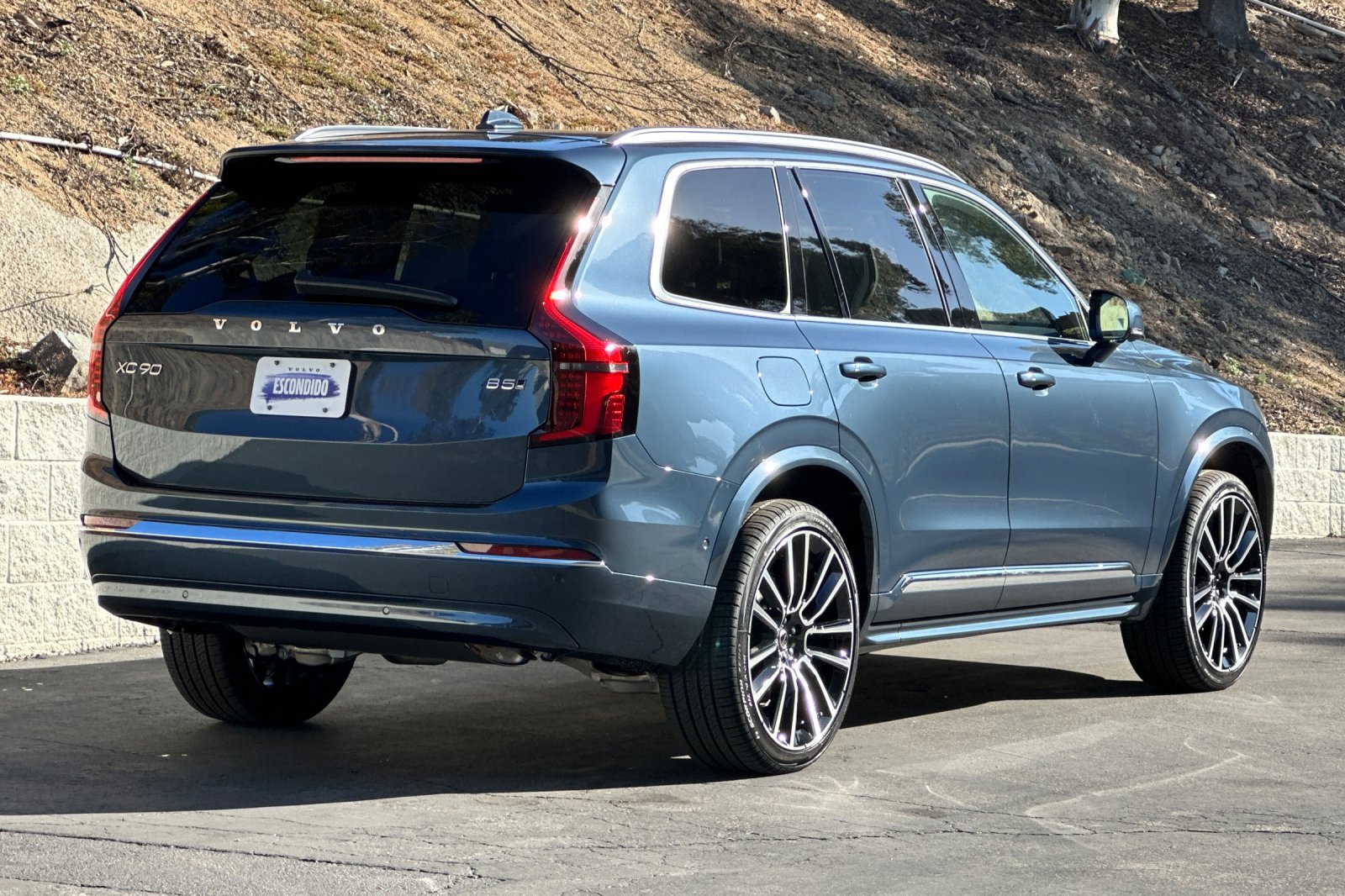 New 2026 Volvo XC90 B5 Plus image 5