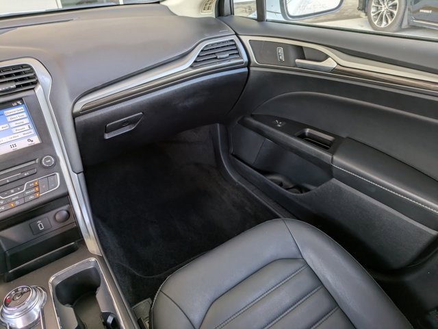 Certified 2018 Ford Fusion Energi SE image 15
