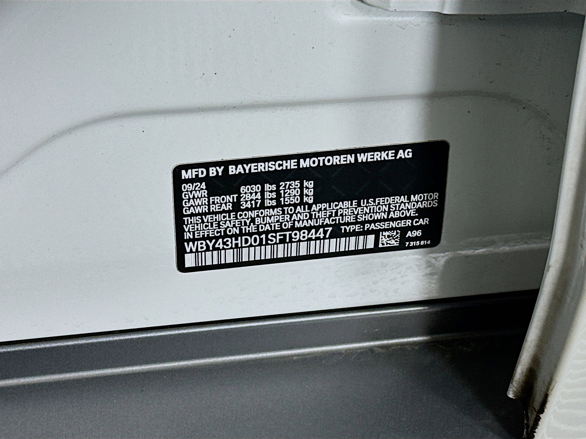 Used 2025 BMW i4 xDrive40i image 12