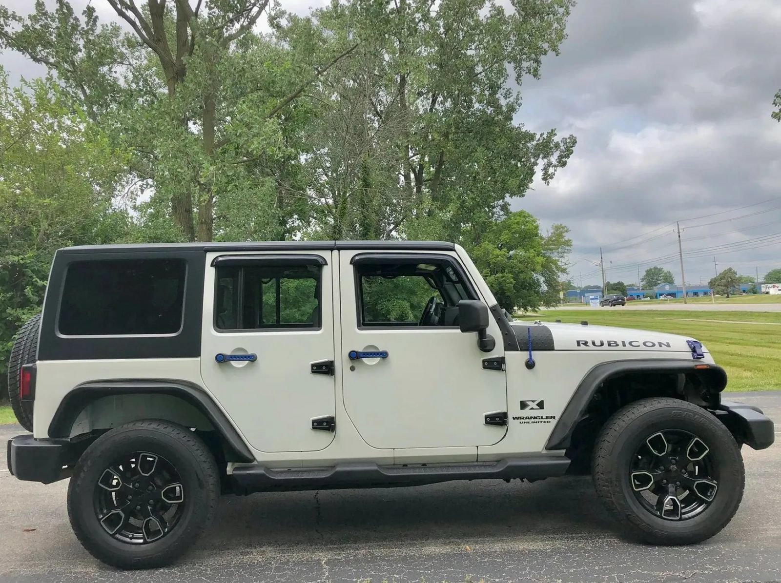 Used 2009 Jeep Wrangler Unlimited X AWD/4WD image 4
