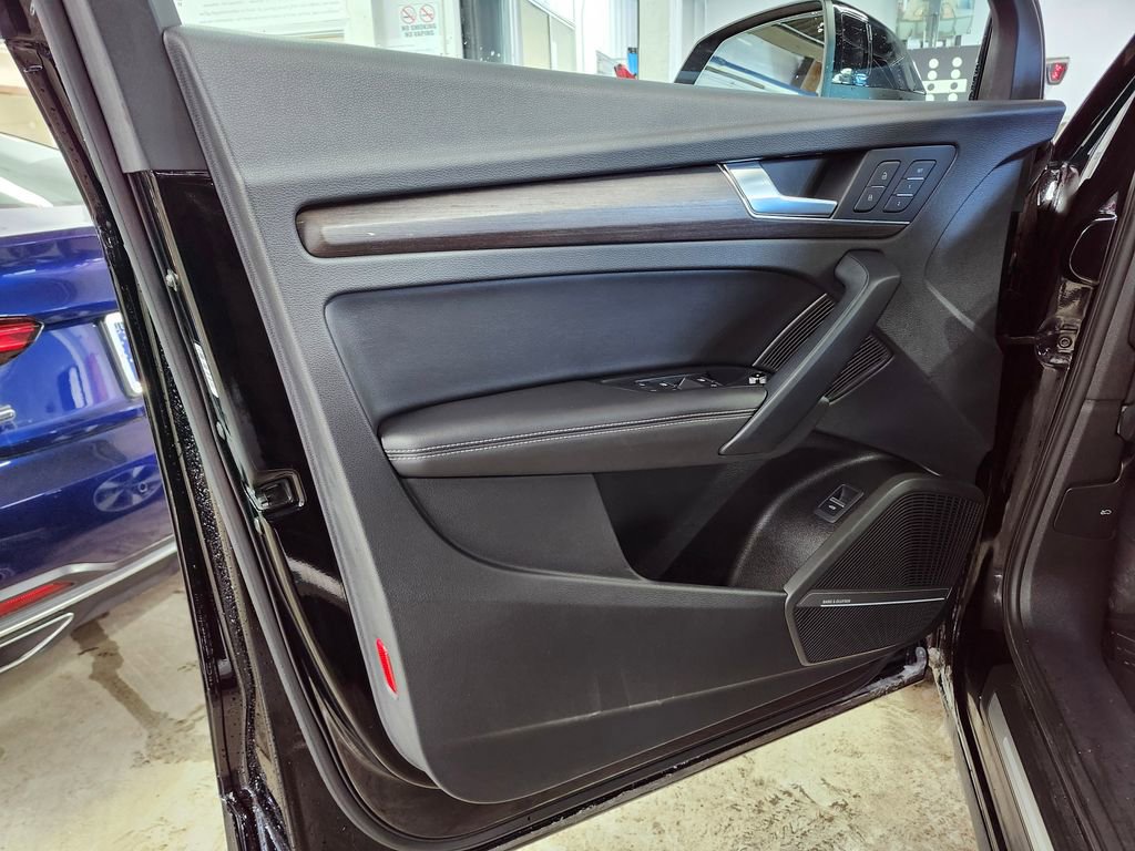 Used 2023 Audi Q5 2.0T Premium Plus w/ Premium Plus Package image 12