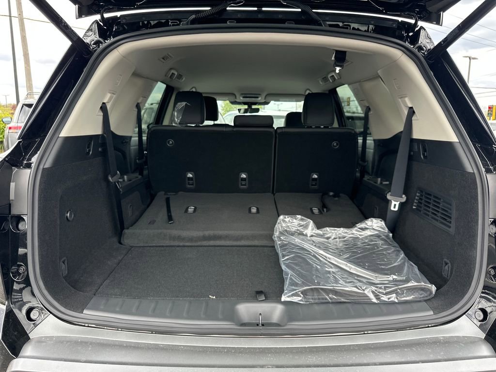New 2026 Nissan Pathfinder SL AWD/4WD image 35