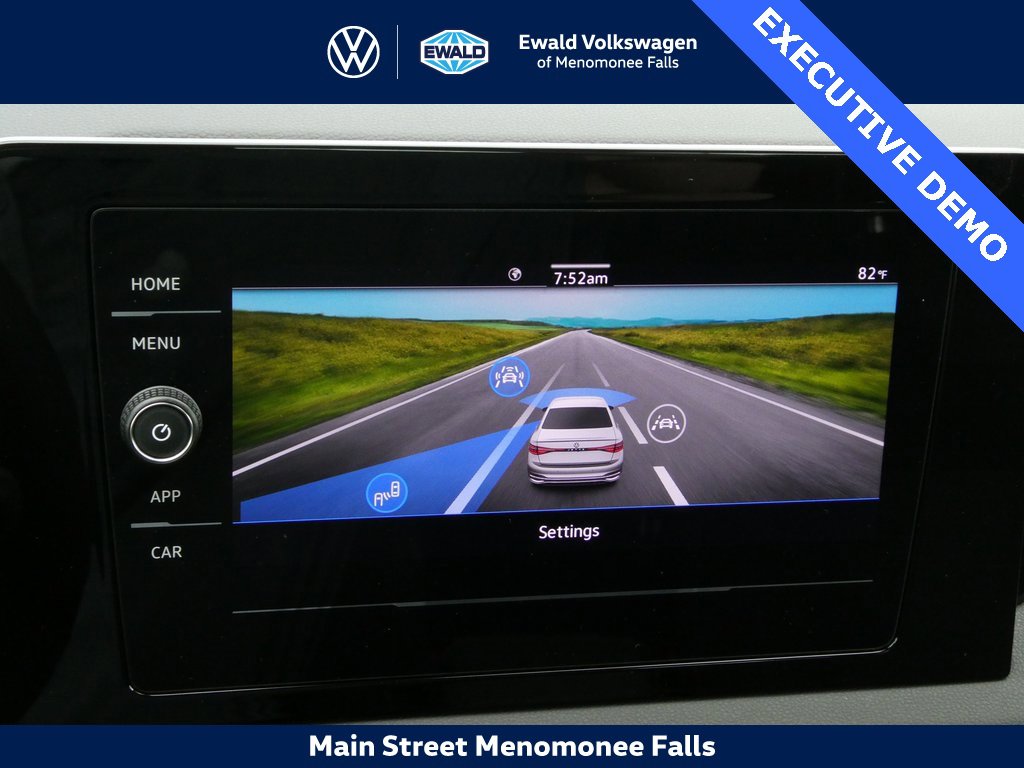 Certified 2025 Volkswagen Jetta S image 16