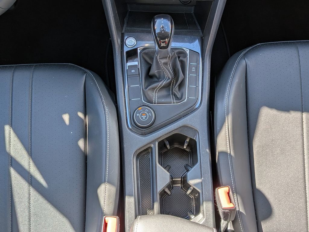 Used 2023 Volkswagen Tiguan SE image 14