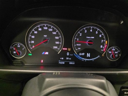 Used 2016 BMW M4 Convertible image 8