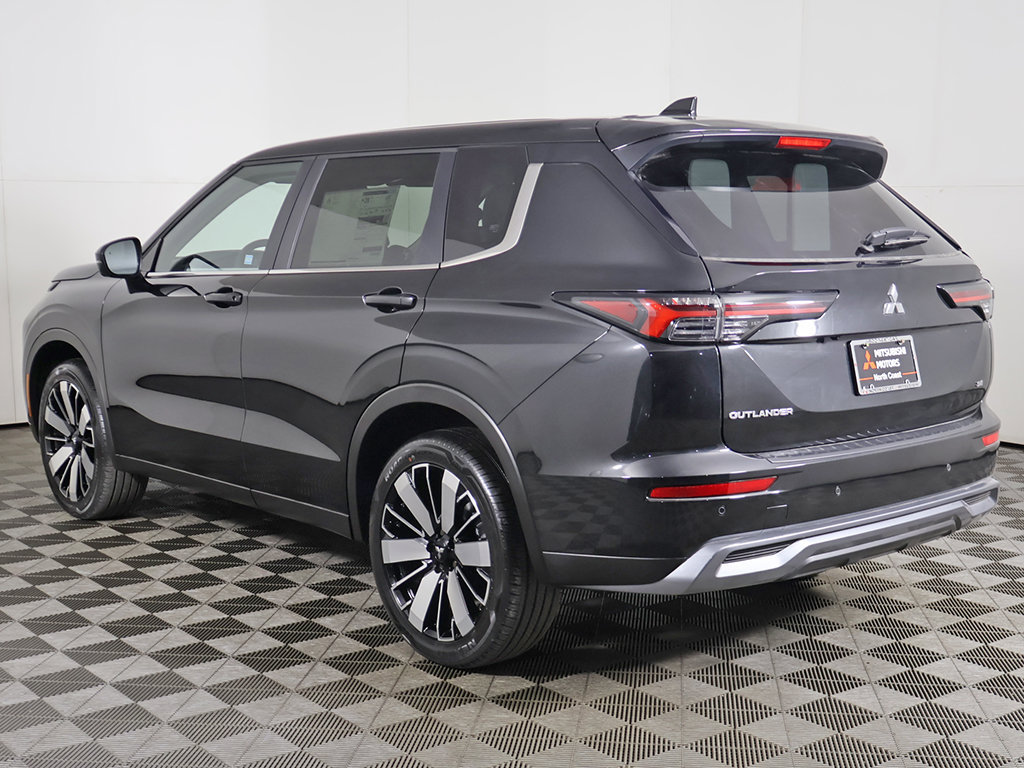 New 2026 Mitsubishi Outlander SE FWD image 11