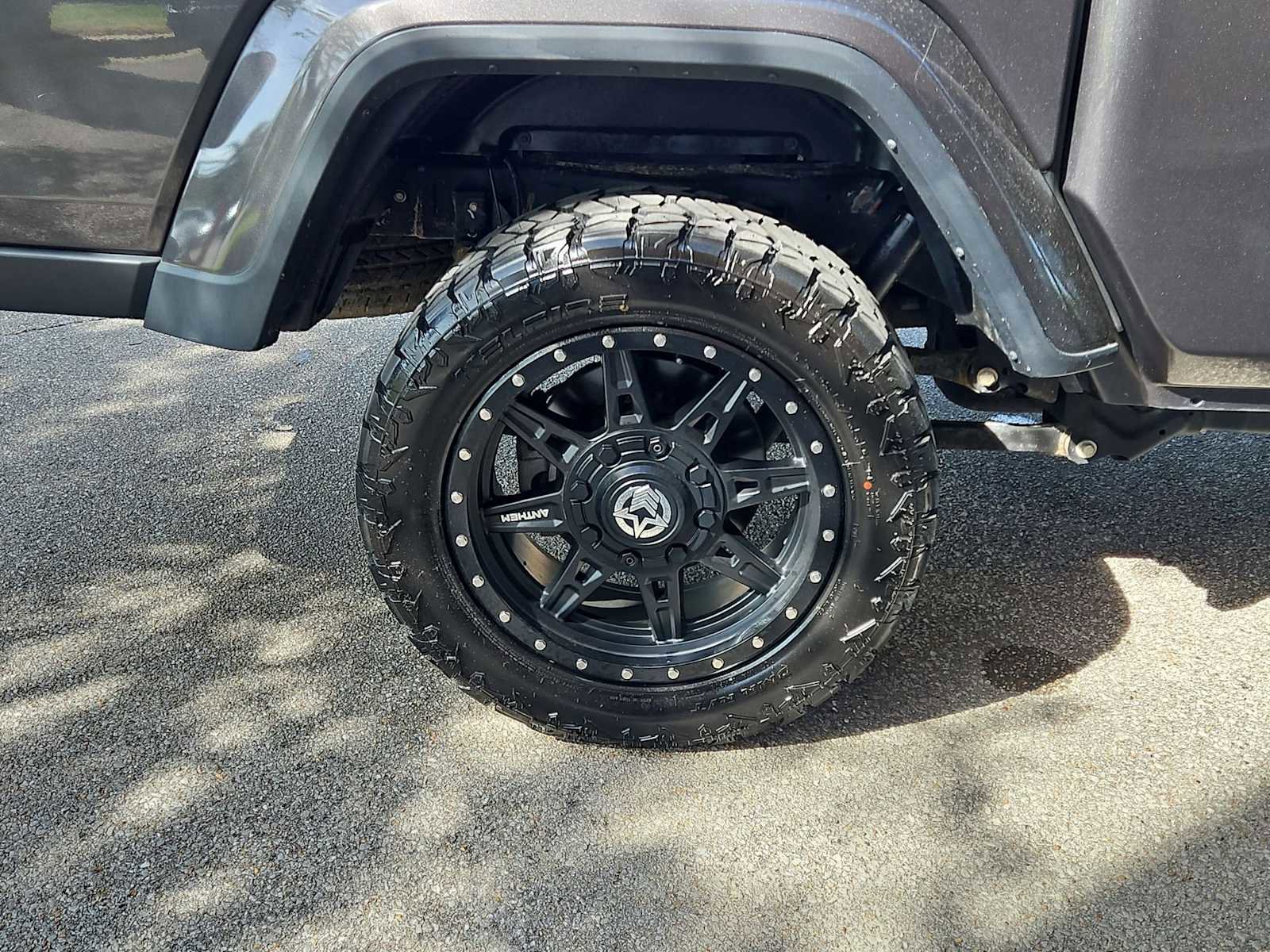 Used 2020 Jeep Gladiator Sport w/ Quick Order Package 24S image 14