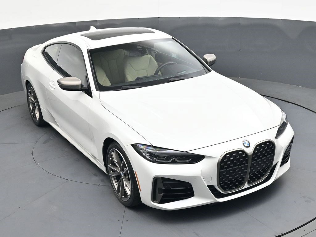 Used 2022 BMW M440i Coupe w/ Premium Package RWD image 27