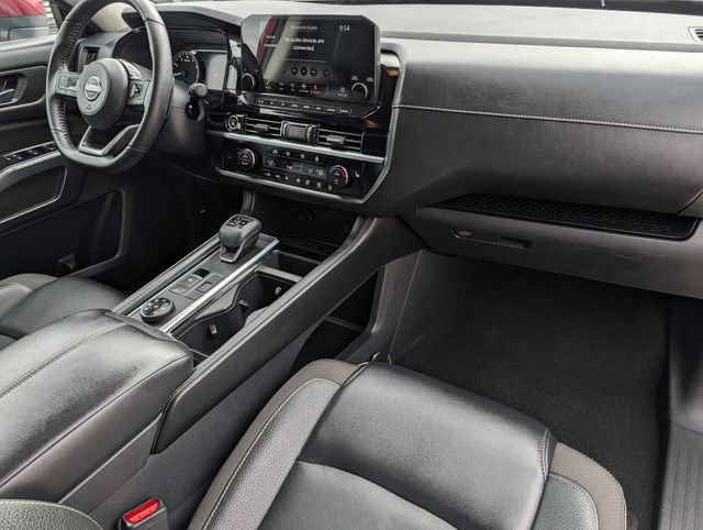 Used 2023 Nissan Pathfinder SL image 34
