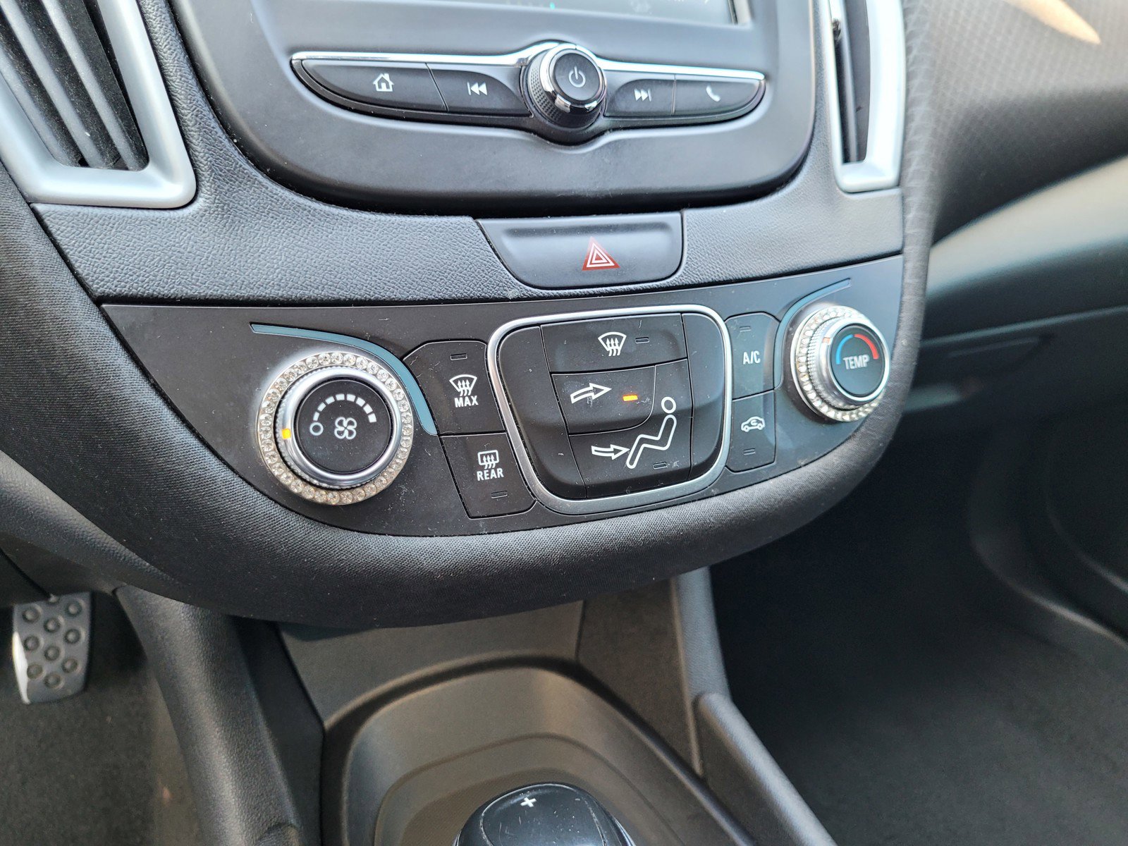 Used 2018 Chevrolet Malibu LS image 18