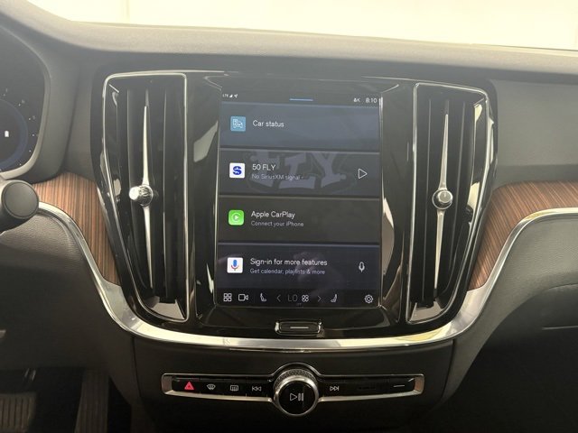 Used 2024 Volvo S60 B5 Plus image 12