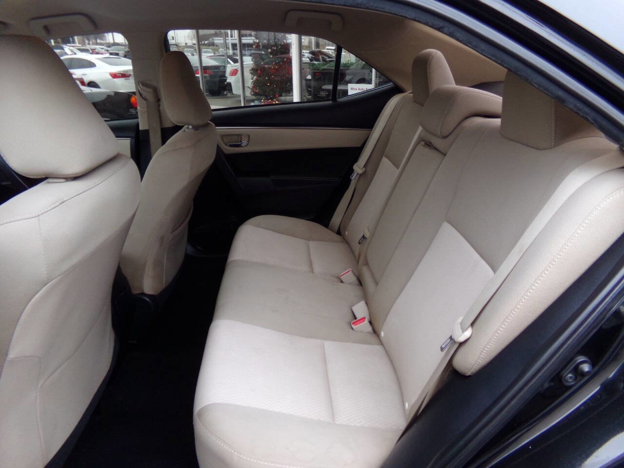 Used 2015 Toyota Corolla LE FWD image 10