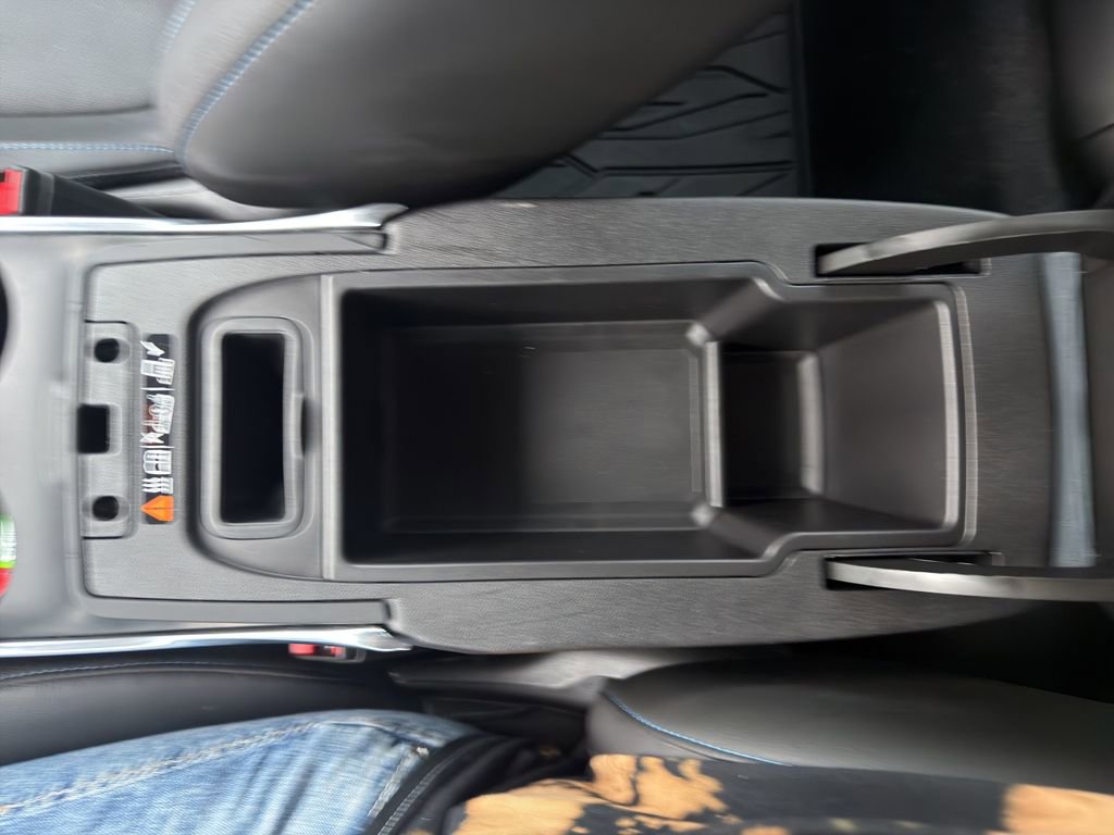 Used 2018 Chevrolet Volt Premier w/ Driver Confidence Package image 37