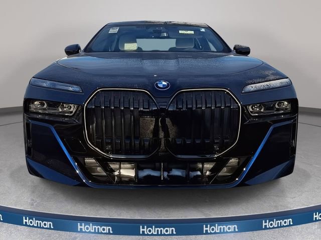 New 2026 BMW 750e xDrive w/ Executive Package image 2