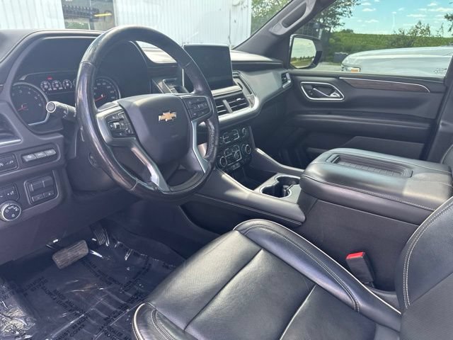 Used 2021 Chevrolet Suburban Premier w/ Premium Package AWD/4WD image 38