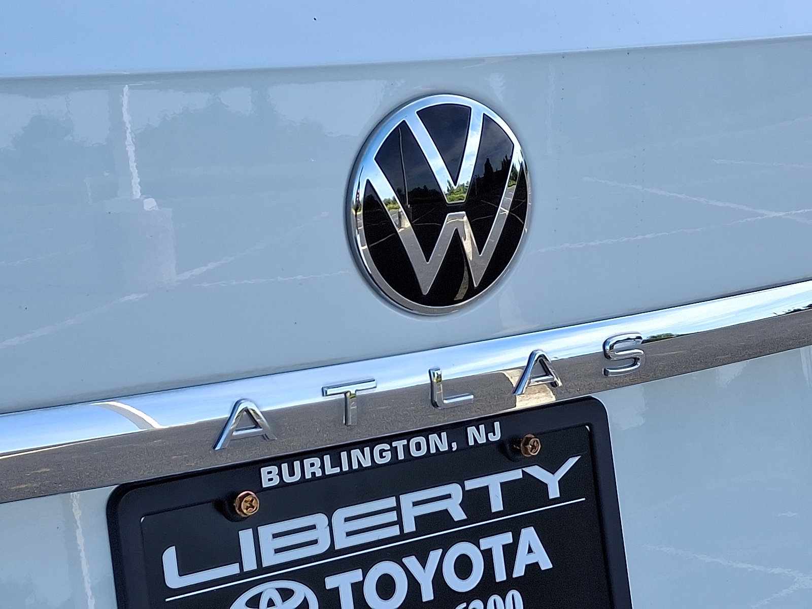 Used 2023 Volkswagen Atlas SE w/ Panoramic Sunroof Package image 29