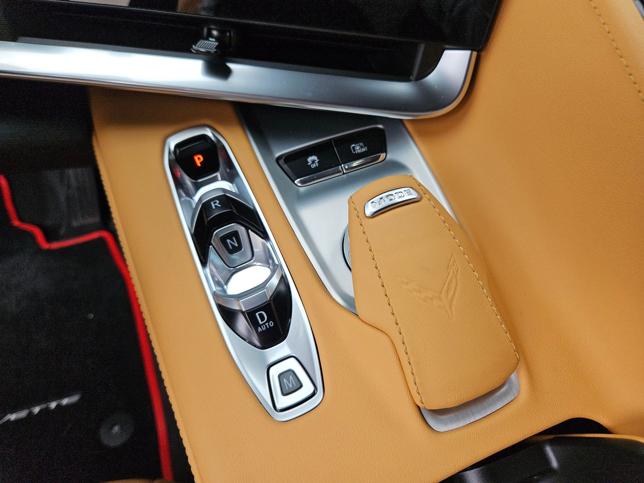 Certified 2024 Chevrolet Corvette Stingray Preferred Cpe RWD image 18