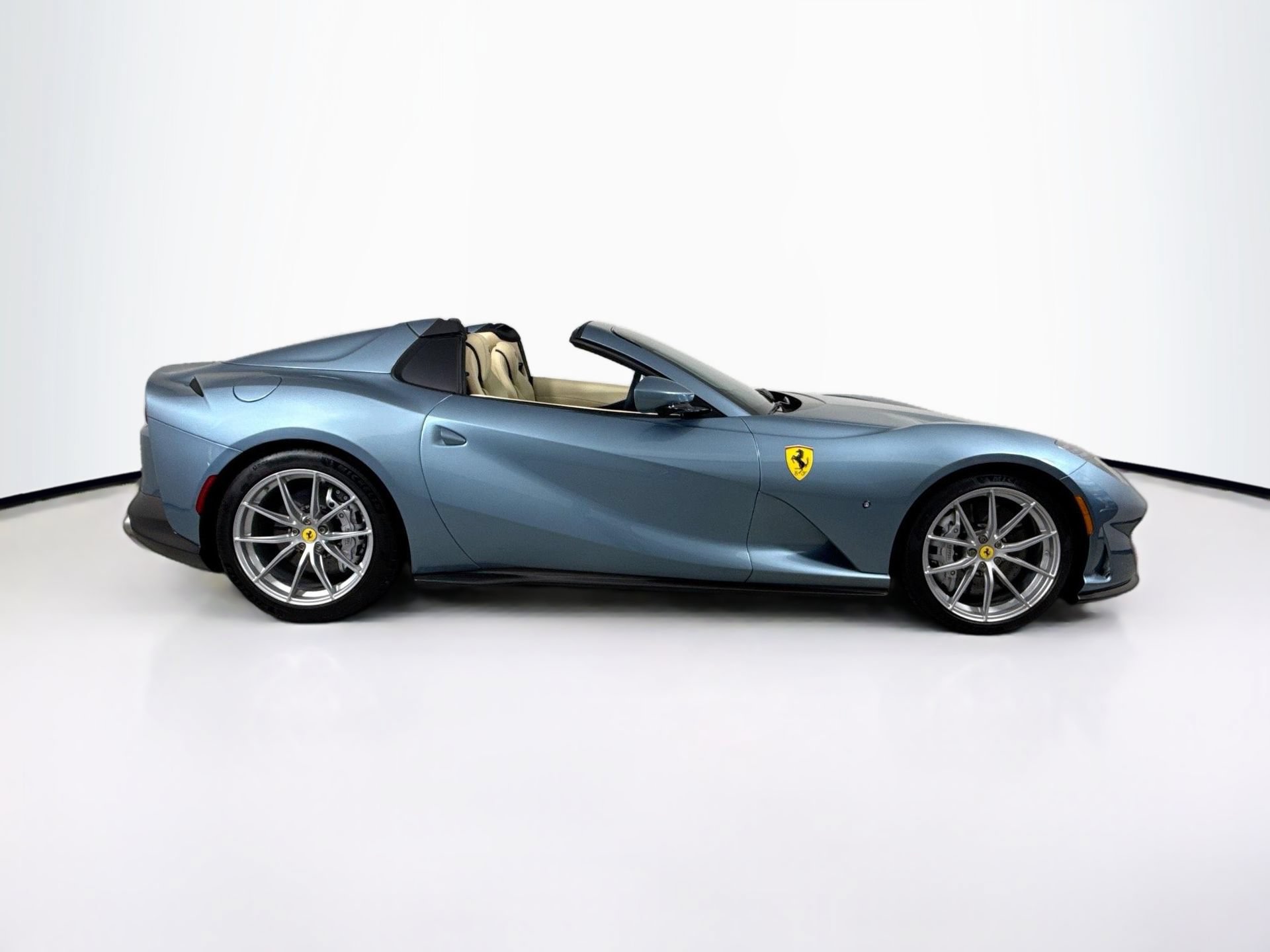 Certified 2022 Ferrari 812 GTS RWD image 8