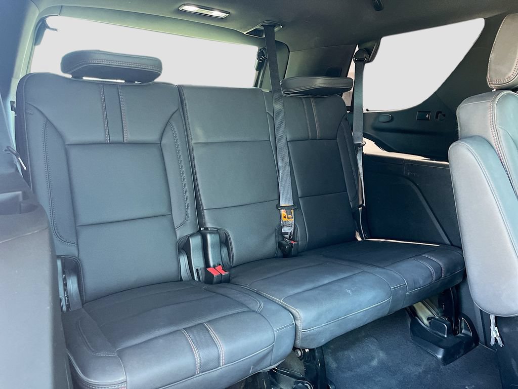 Used 2024 Chevrolet Tahoe RST w/ Luxury Package AWD/4WD image 28