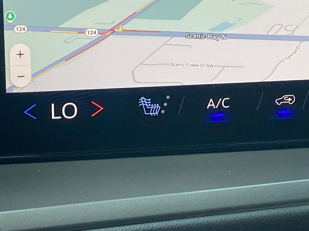 New 2026 Chevrolet Traverse LT w/ LPO, Floor Liner Package image 23