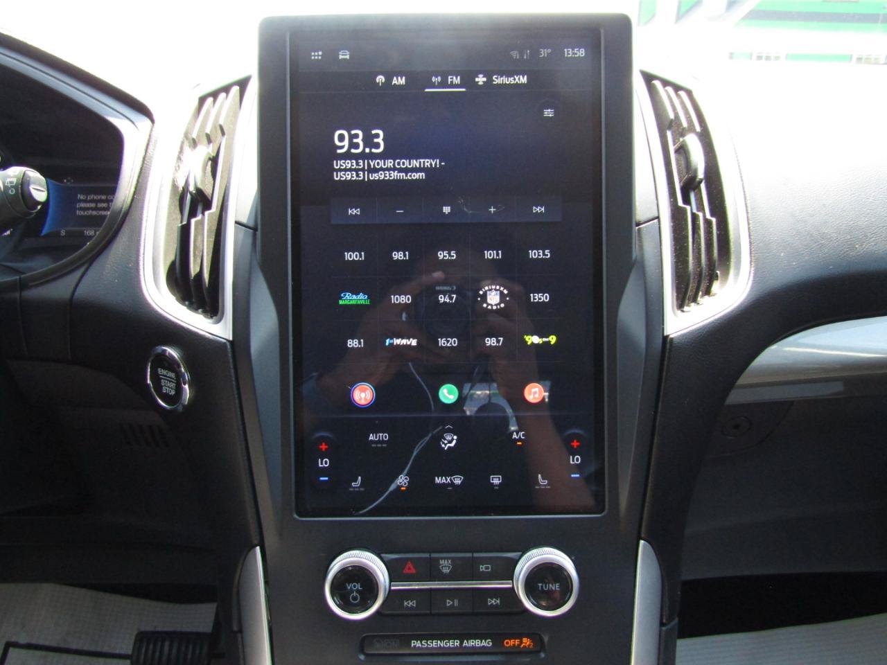 Used 2023 Ford Edge SEL AWD/4WD image 16