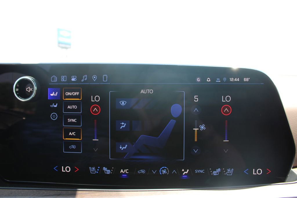 New 2026 Chevrolet Tahoe High Country AWD/4WD image 51