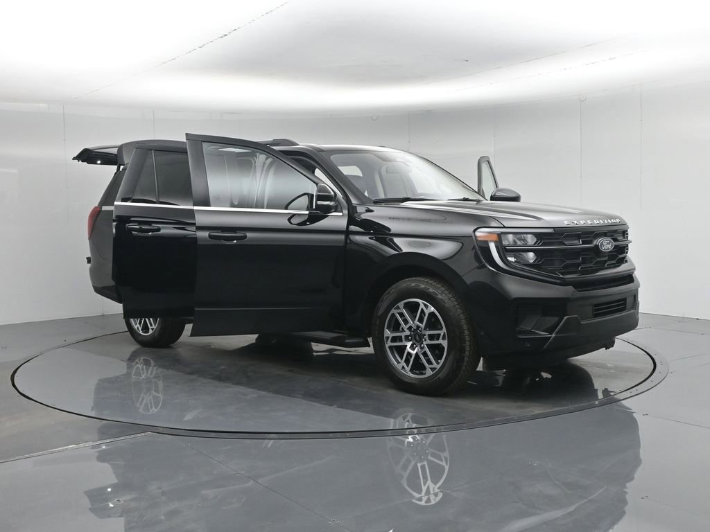 Certified 2025 Ford Expedition Max Active image 17