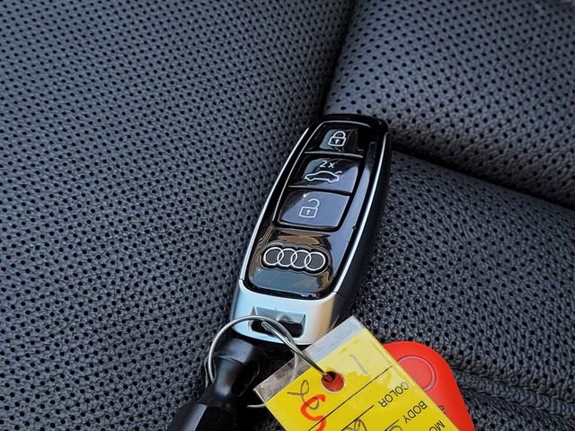 Used 2020 Audi A8 L 4.0T image 25