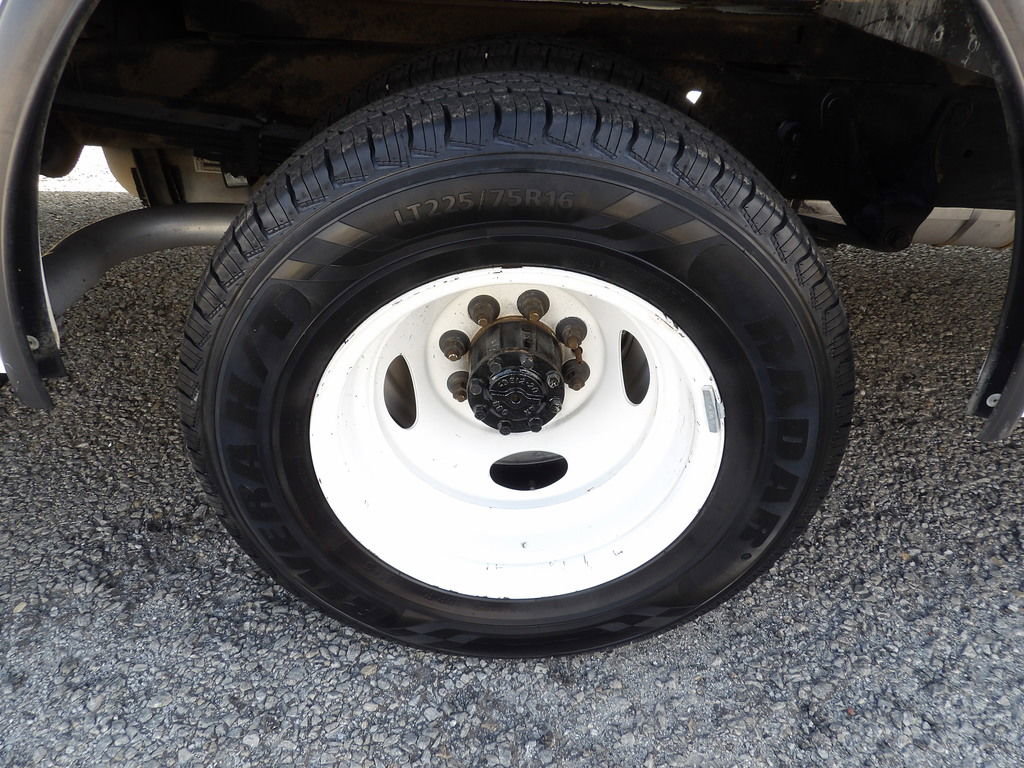 Used 2014 Ford E-350 and Econoline 350 Super Duty w/ A/C Prep Package RWD image 39