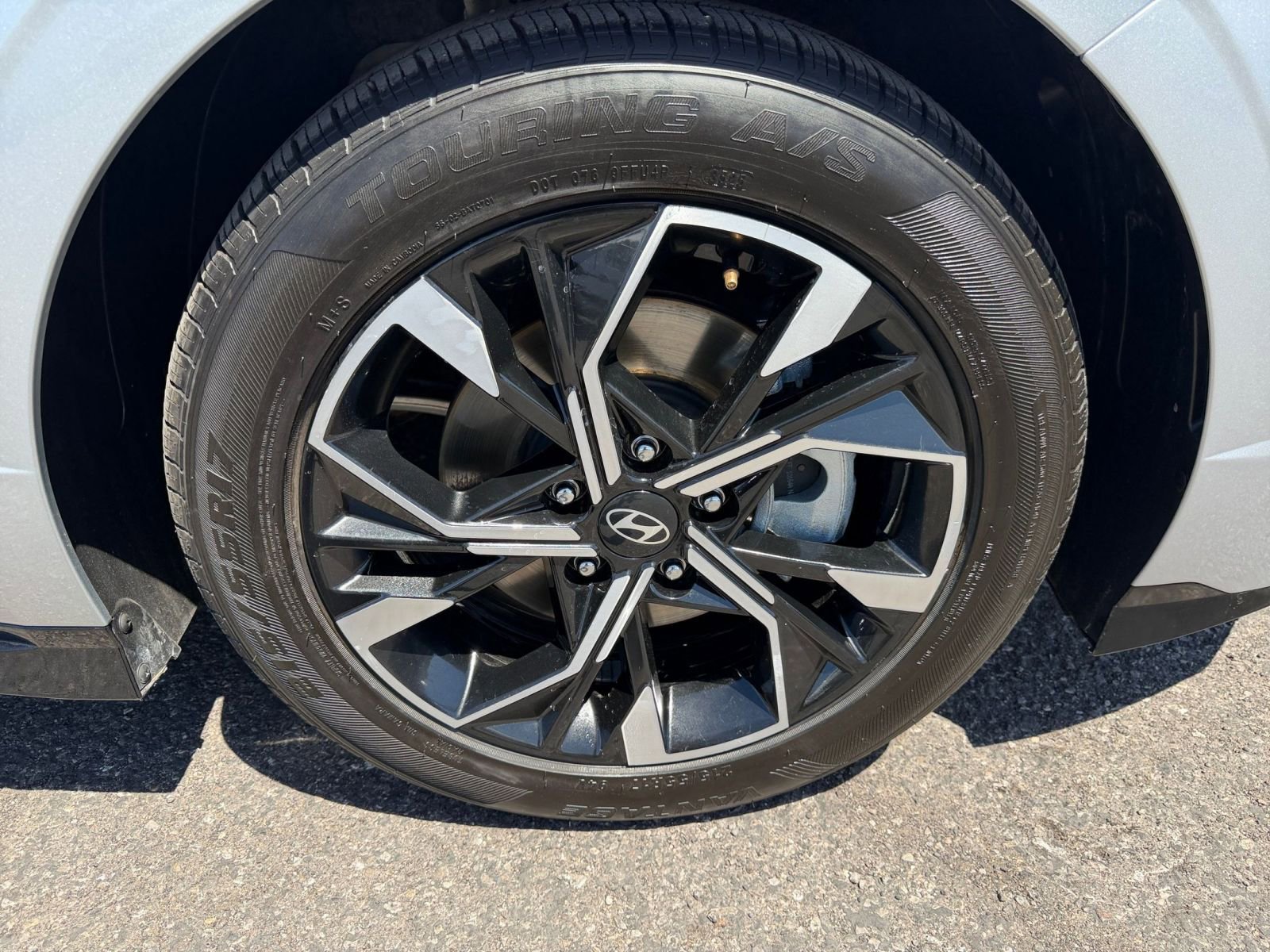 Used 2025 Hyundai Sonata SEL FWD image 30