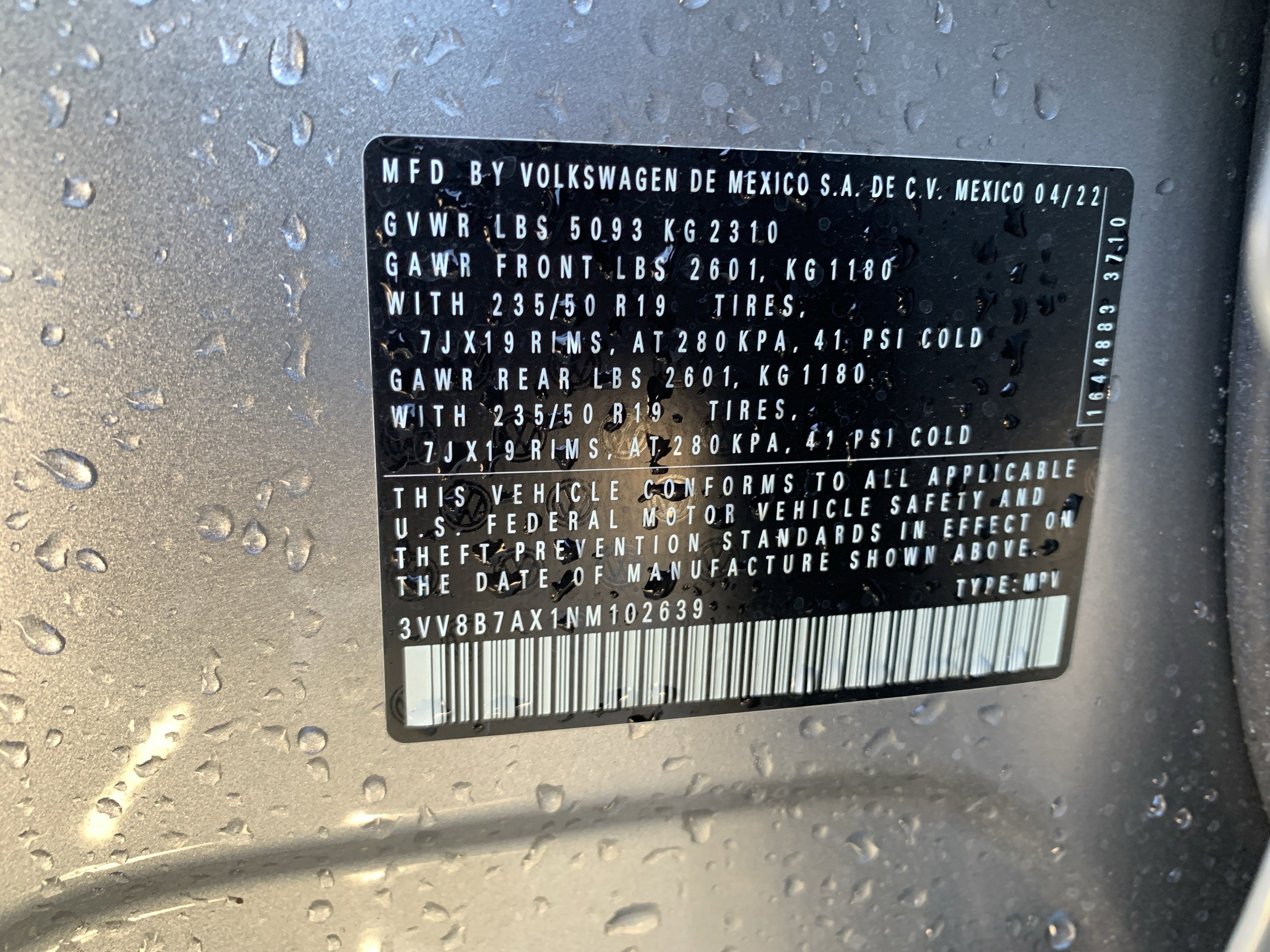 Used 2022 Volkswagen Tiguan SE R-Line image 36