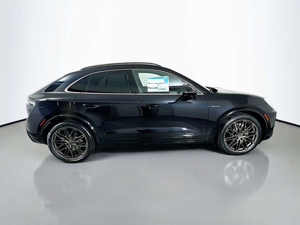 New 2026 Porsche Macan Turbo Electric image 8