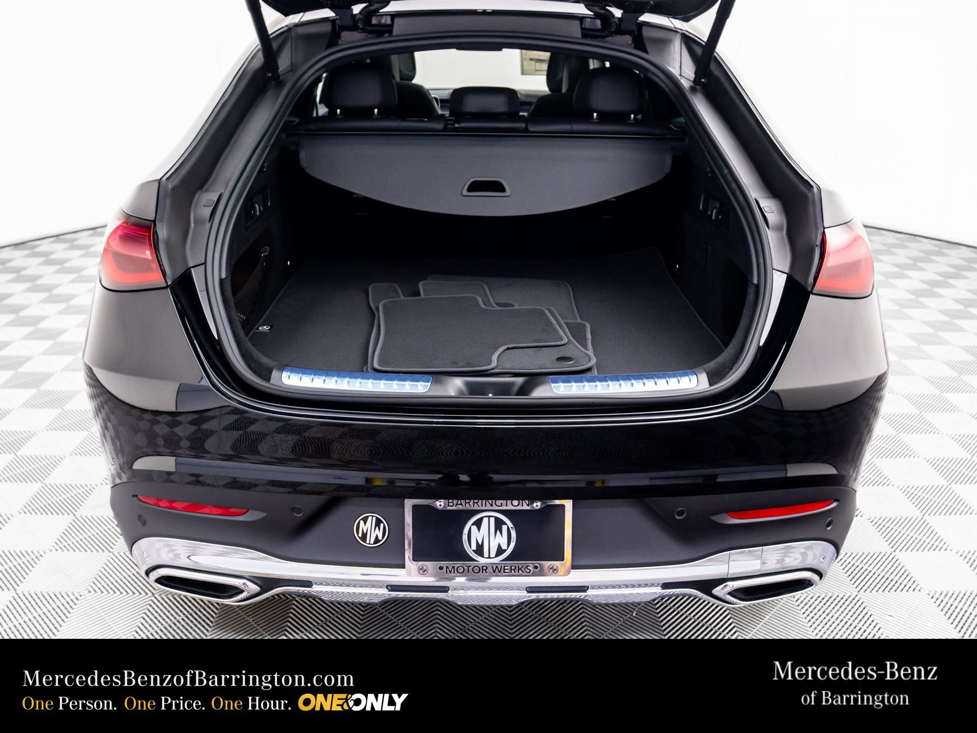 New 2026 Mercedes-Benz GLC 300 4MATIC image 32