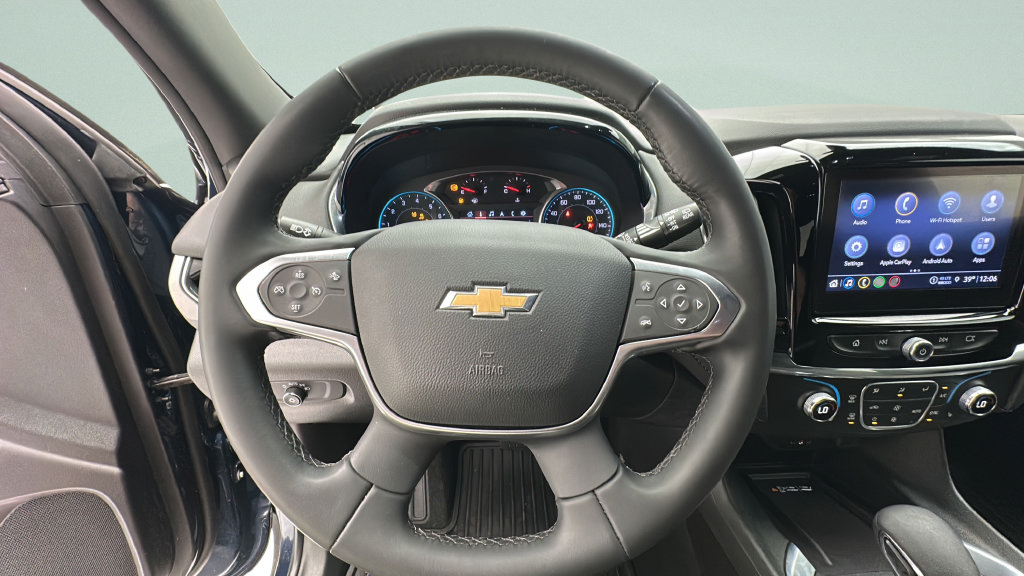 Used 2023 Chevrolet Traverse LT AWD/4WD image 13