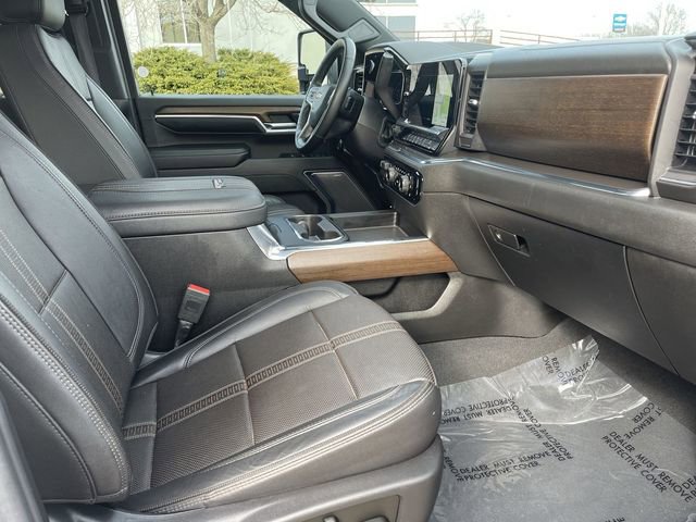 Used 2024 Chevrolet Silverado 3500 High Country w/ High Country Premium Package image 17