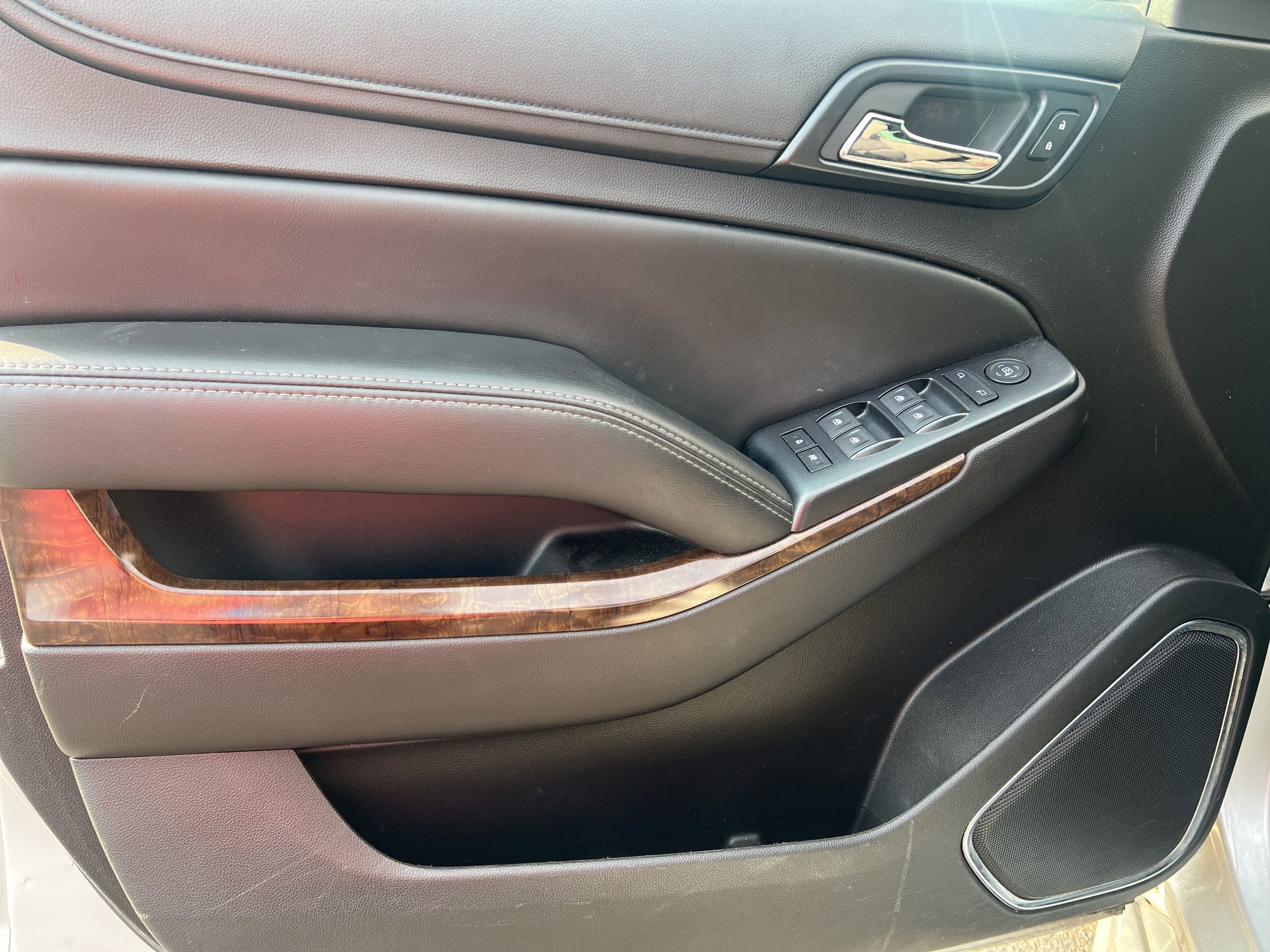 Used 2015 Chevrolet Tahoe LS w/ Max Trailering Package AWD/4WD image 14