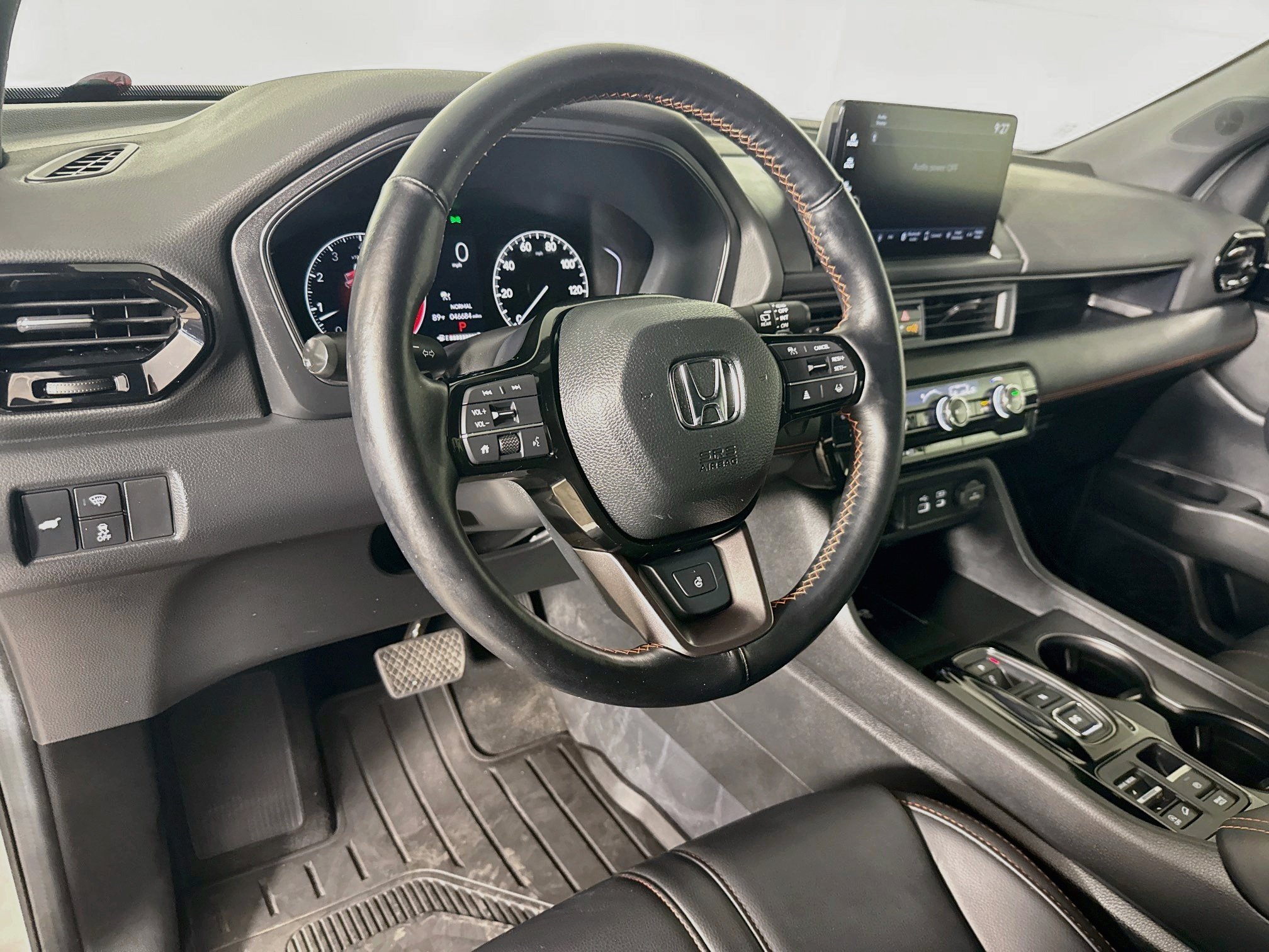 Certified 2025 Honda Pilot TrailSport image 8