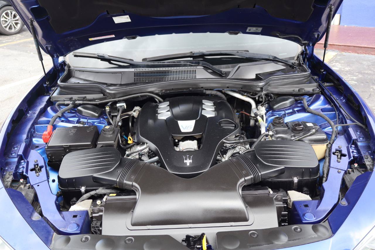 Used 2016 Maserati Ghibli RWD image 28