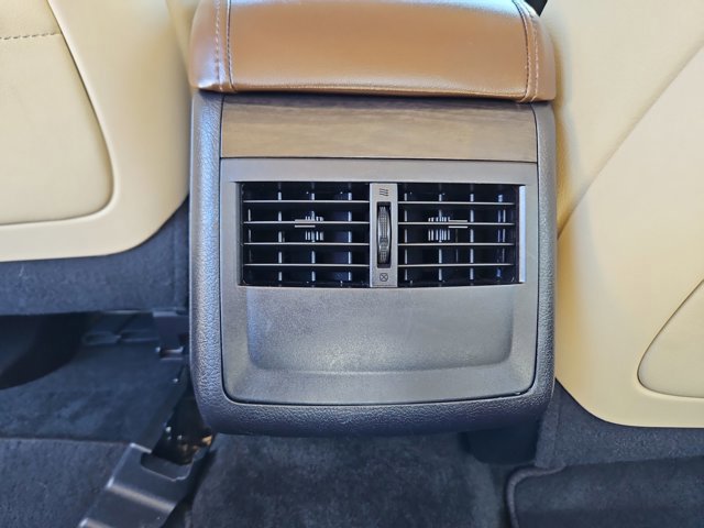 Used 2016 Toyota Avalon XLE Premium image 18