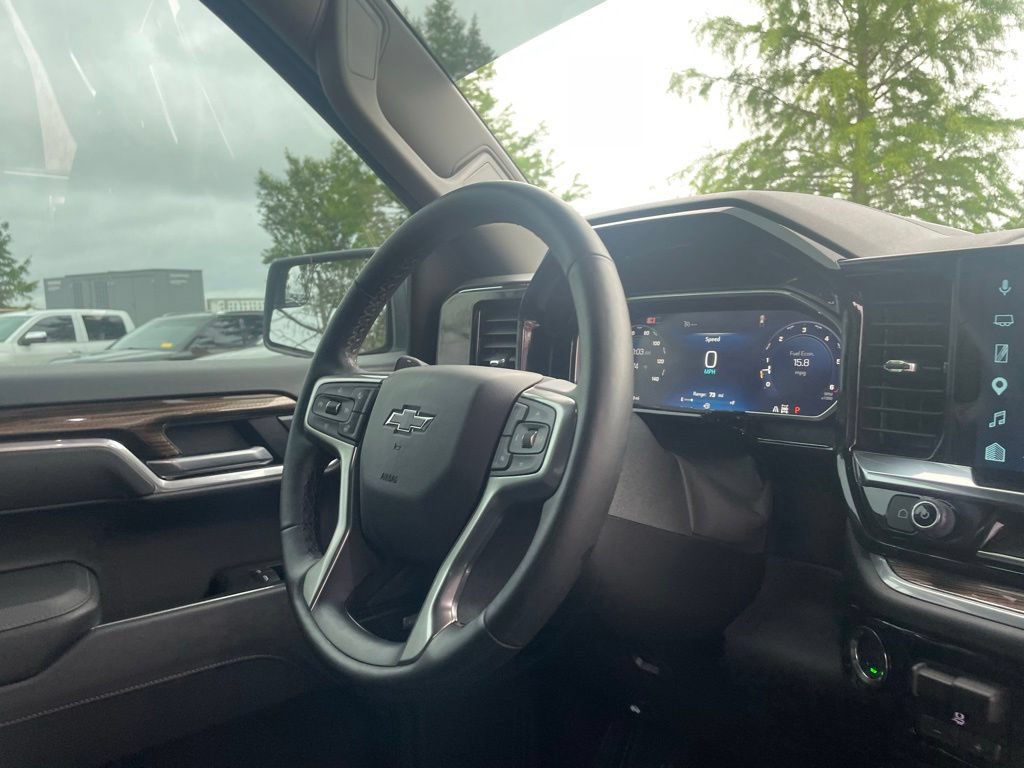 Used 2026 Chevrolet Silverado 1500 RST AWD/4WD image 29