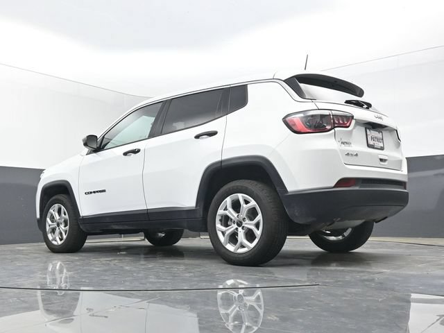 Used 2025 Jeep Compass Sport AWD/4WD image 41
