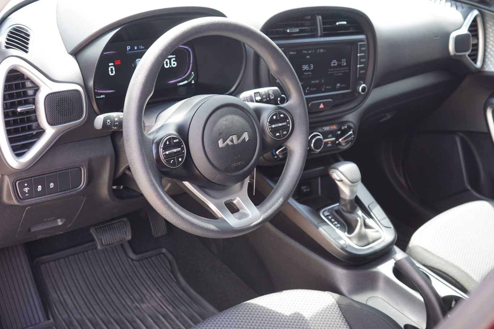 Certified 2024 Kia Soul LX w/ Option Group 015 FWD image 7