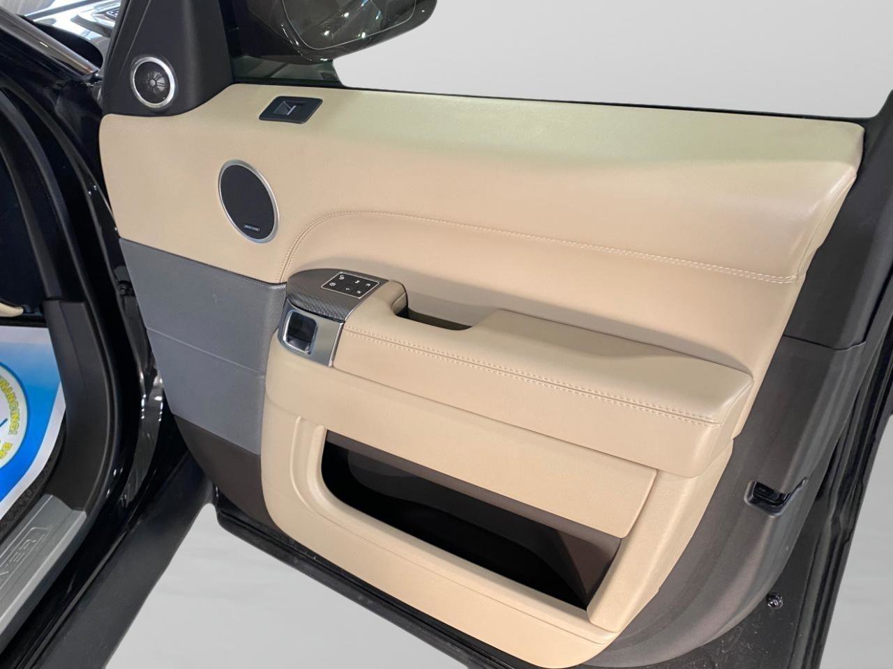 Used 2017 Land Rover Range Rover Sport HSE Dynamic image 28