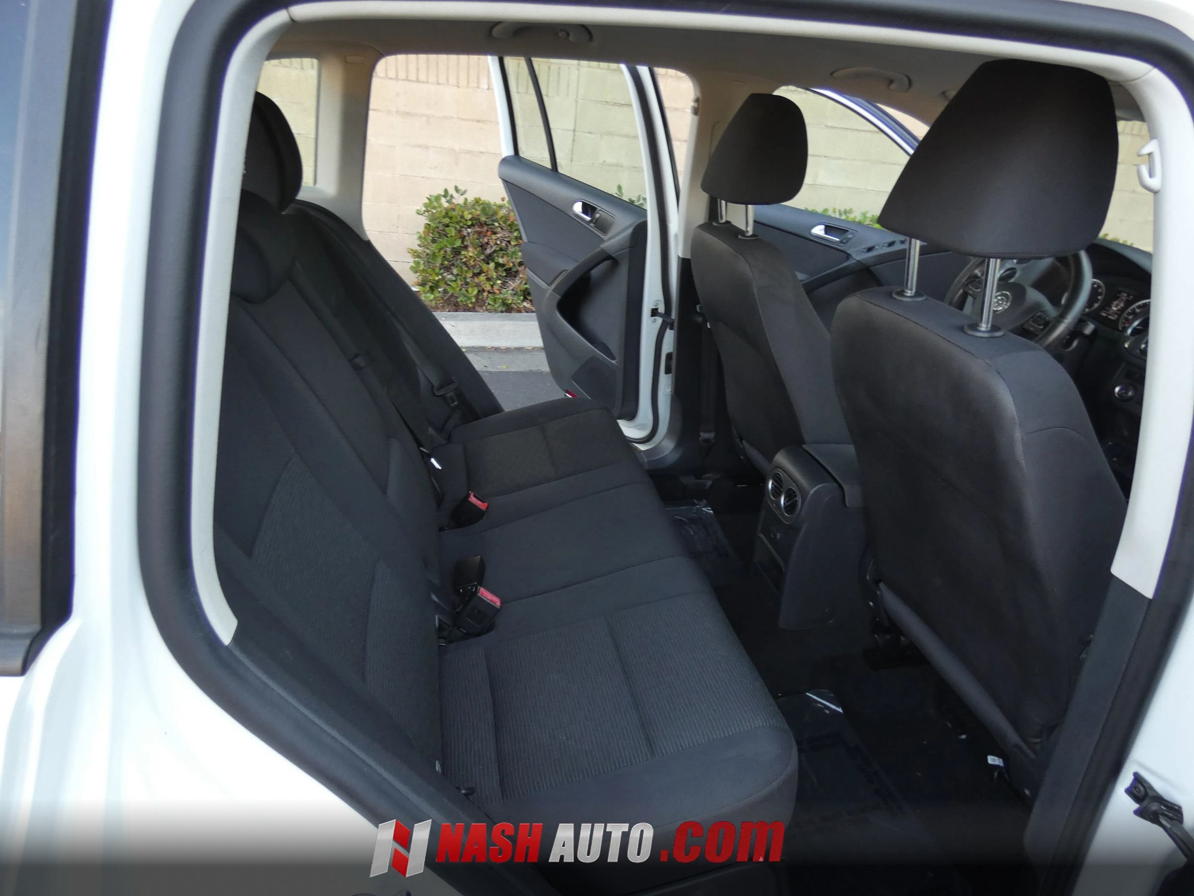 Used 2017 Volkswagen Tiguan S FWD image 23