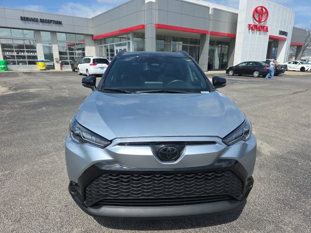 Used 2024 Toyota Corolla Cross SE w/ Moonroof Package image 3